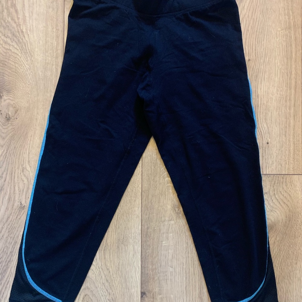 Hylete Size Small Black Crop Leggings